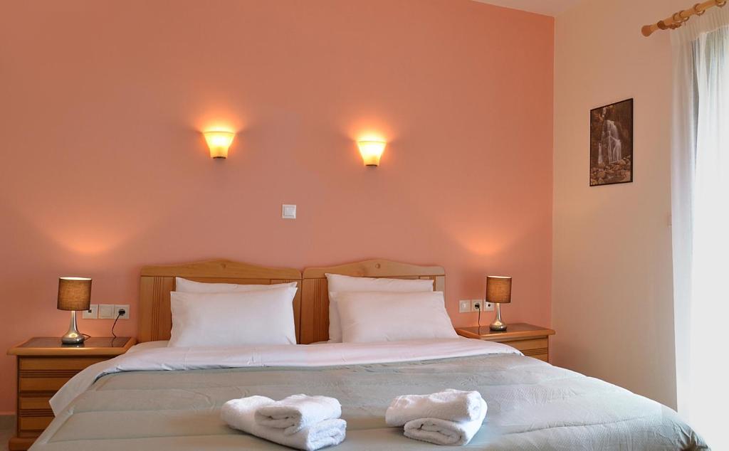 Hotel Patelis Poúlithra Oda fotoğraf