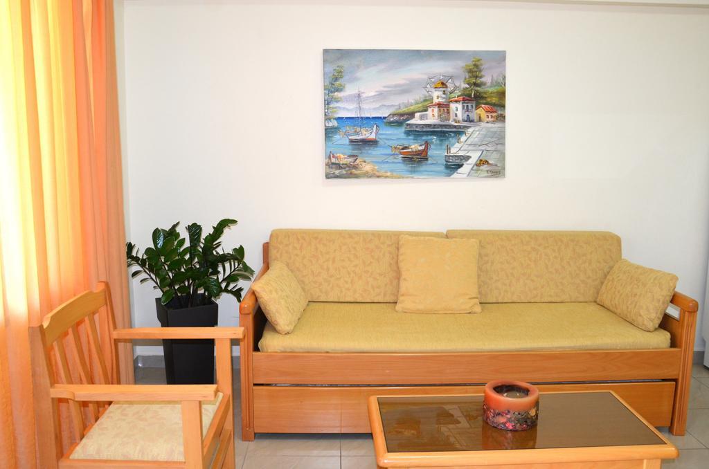 Hotel Patelis Poúlithra Dış mekan fotoğraf