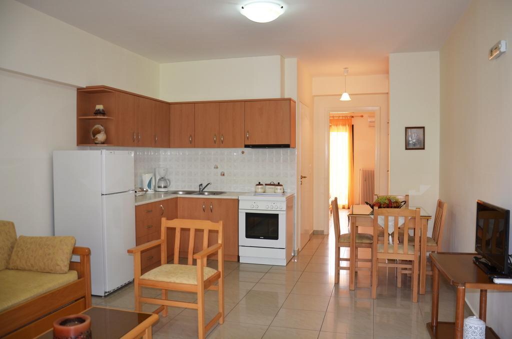Hotel Patelis Poúlithra Dış mekan fotoğraf