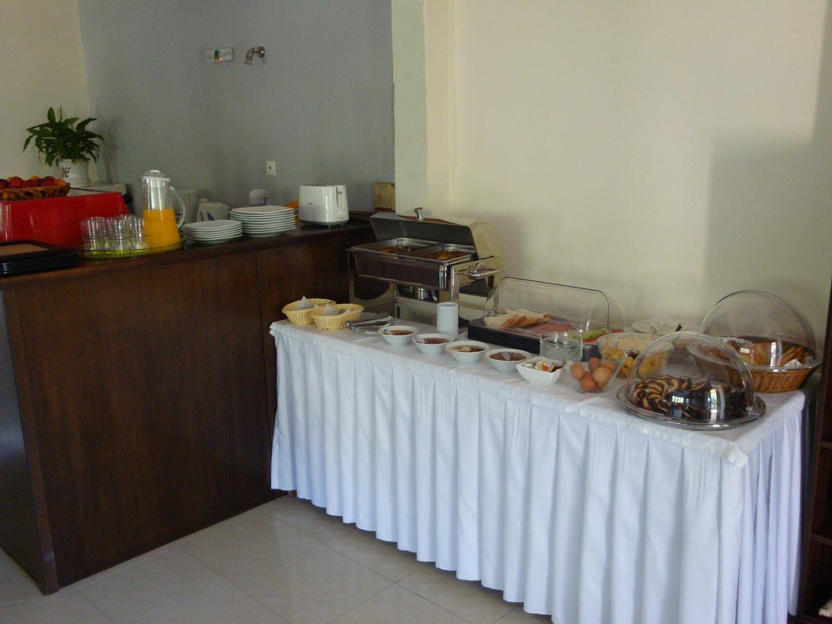 Hotel Patelis Poúlithra Dış mekan fotoğraf