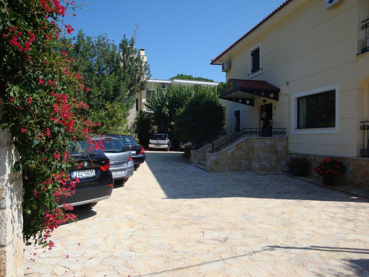 Hotel Patelis Poúlithra Dış mekan fotoğraf
