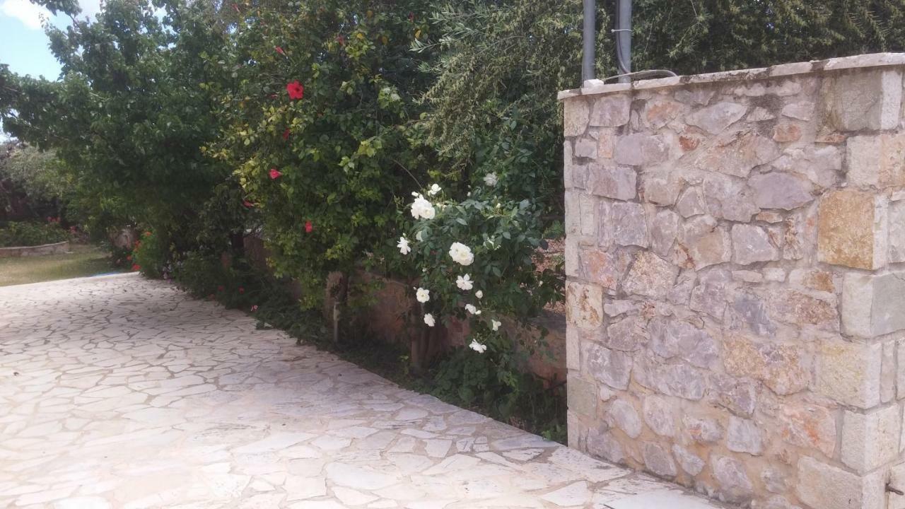 Hotel Patelis Poúlithra Dış mekan fotoğraf