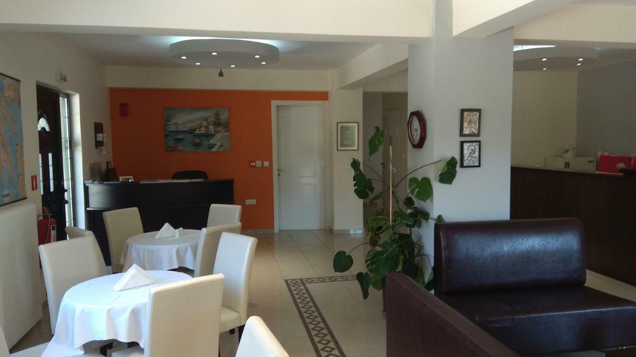 Hotel Patelis Poúlithra Dış mekan fotoğraf