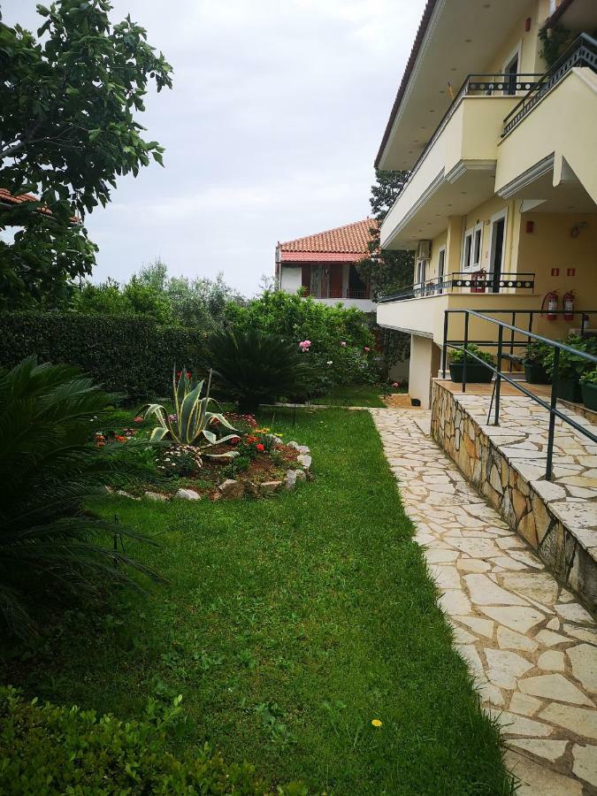 Hotel Patelis Poúlithra Dış mekan fotoğraf