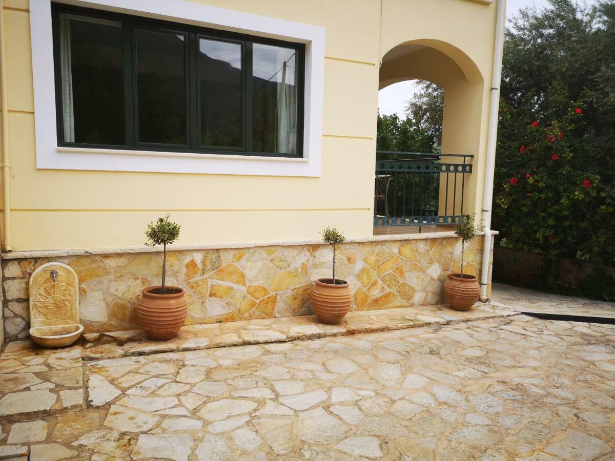 Hotel Patelis Poúlithra Dış mekan fotoğraf