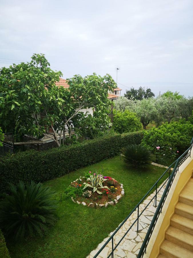 Hotel Patelis Poúlithra Dış mekan fotoğraf